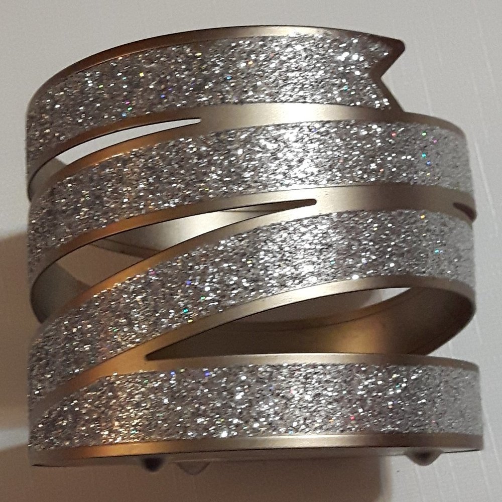 Bath & Body Works GLITTER RIBBON 3-Wick Candle